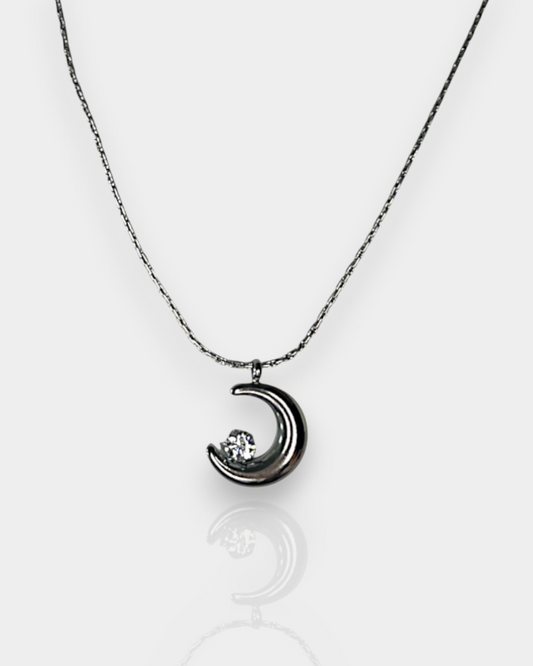 Lua Necklace