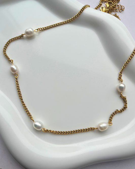 Pearls Necklace