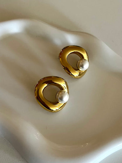 Naples Pearl Earrings