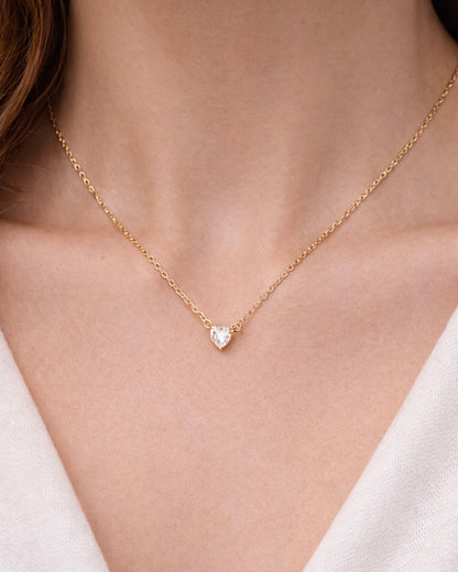 Heart zircon necklace
