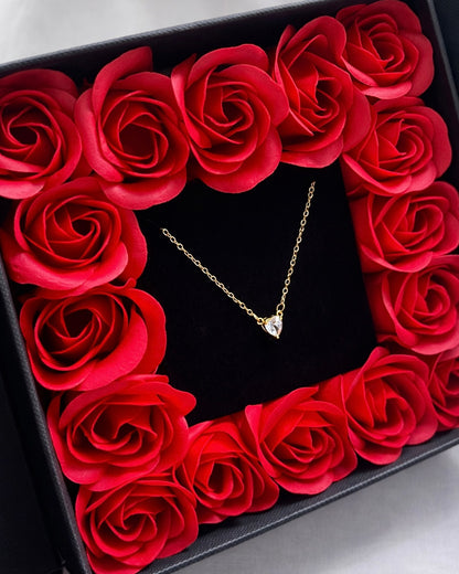 Heart zircon necklace