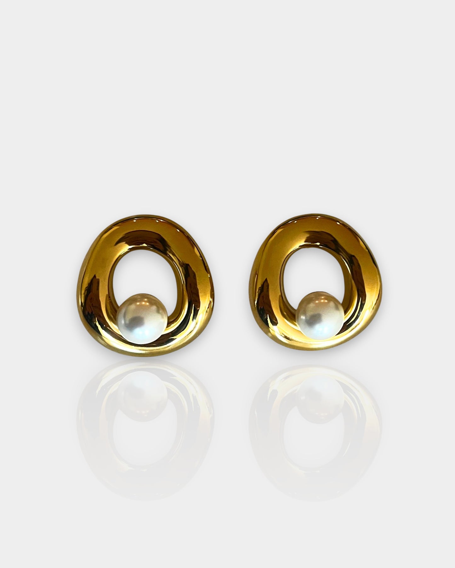 Naples Pearl Earrings